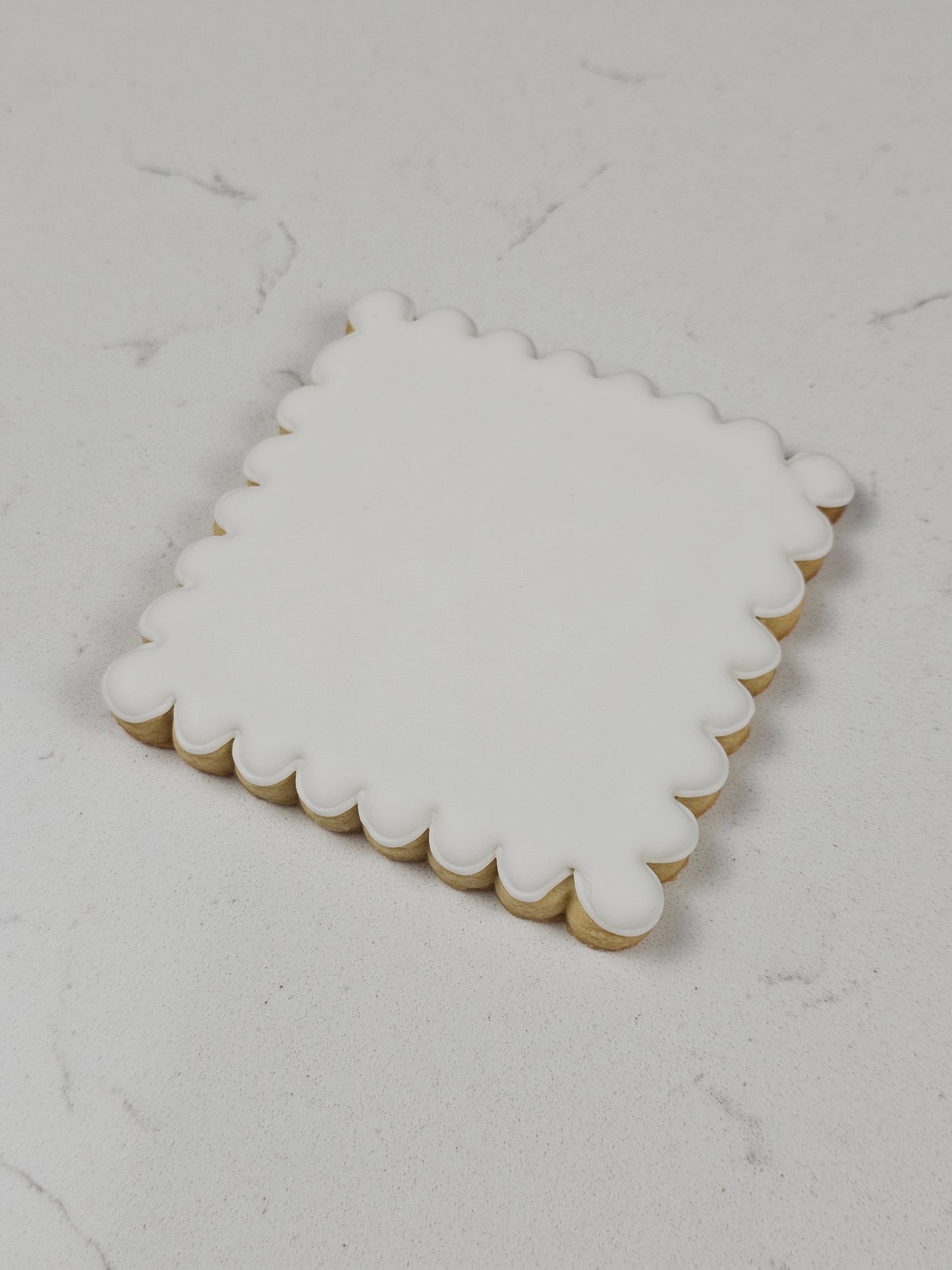 Scalloped Square