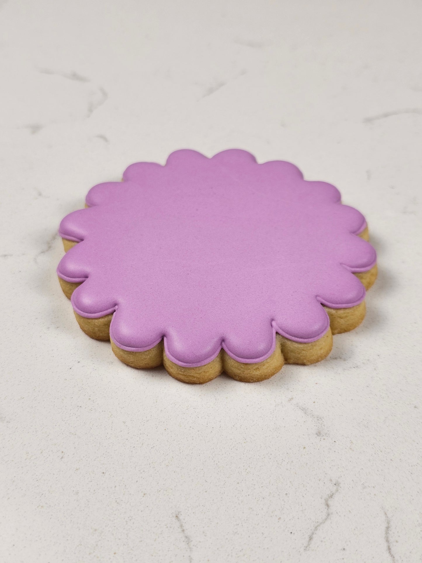 Scalloped Circle