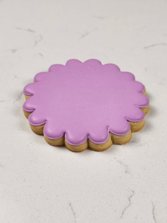 Scalloped Circle