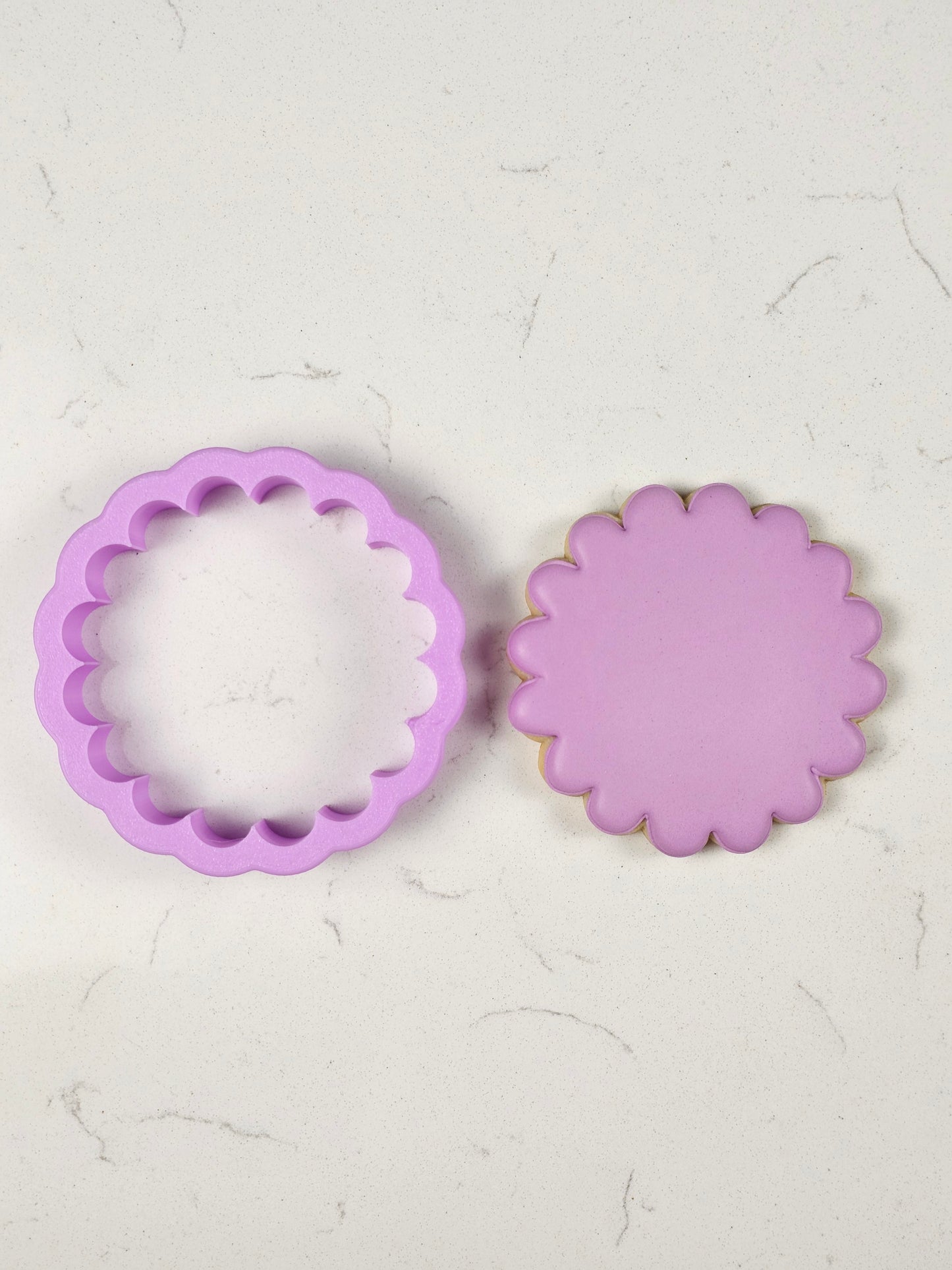 Scalloped Circle